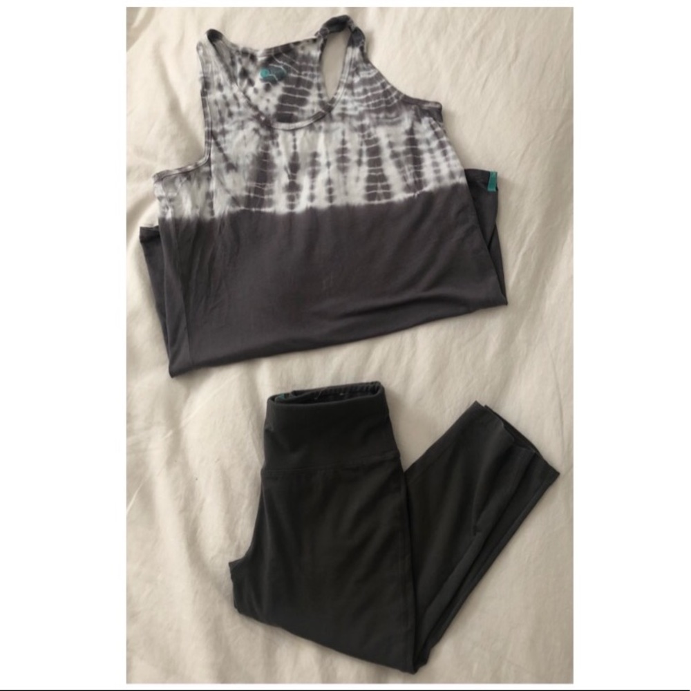 Bloom tank top & leggings bundle S/M